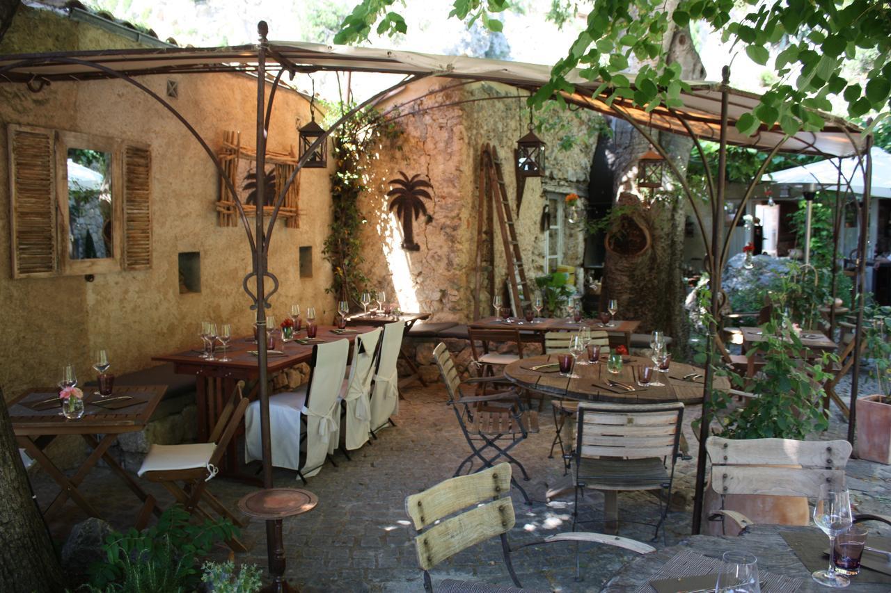 Bed and Breakfast La Bouscatiere Мустьє-Сент-Марі Екстер'єр фото